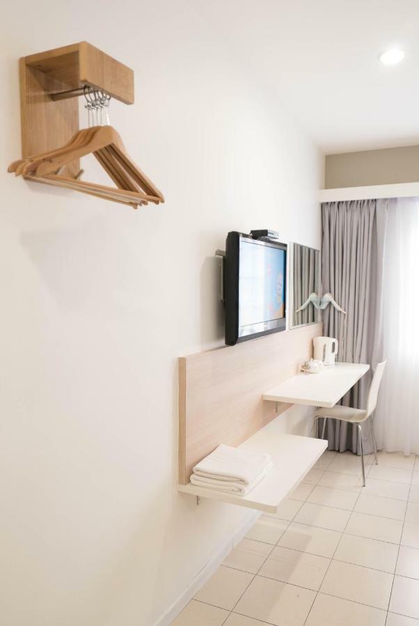 Country Inn Kulai Dış mekan fotoğraf